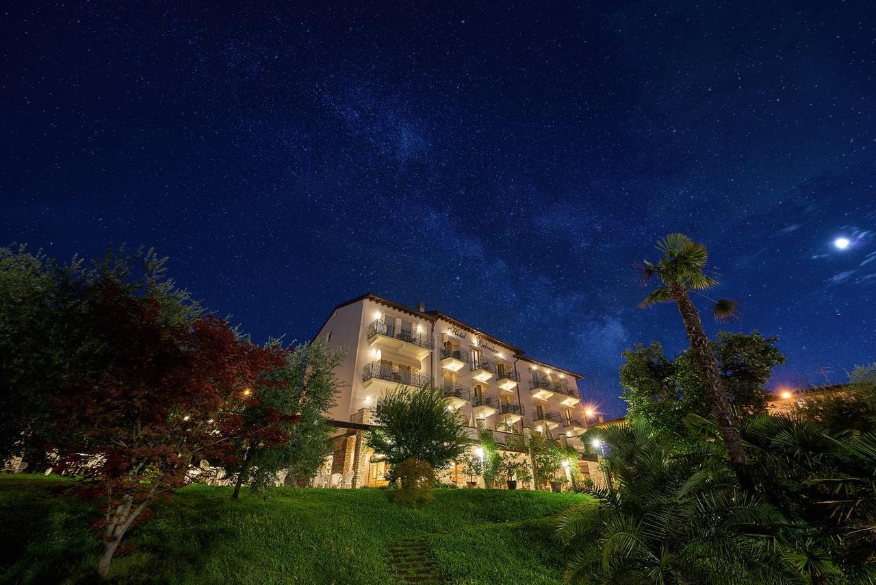Hotel Belvedere Torri Del Benaco Exteriör bild