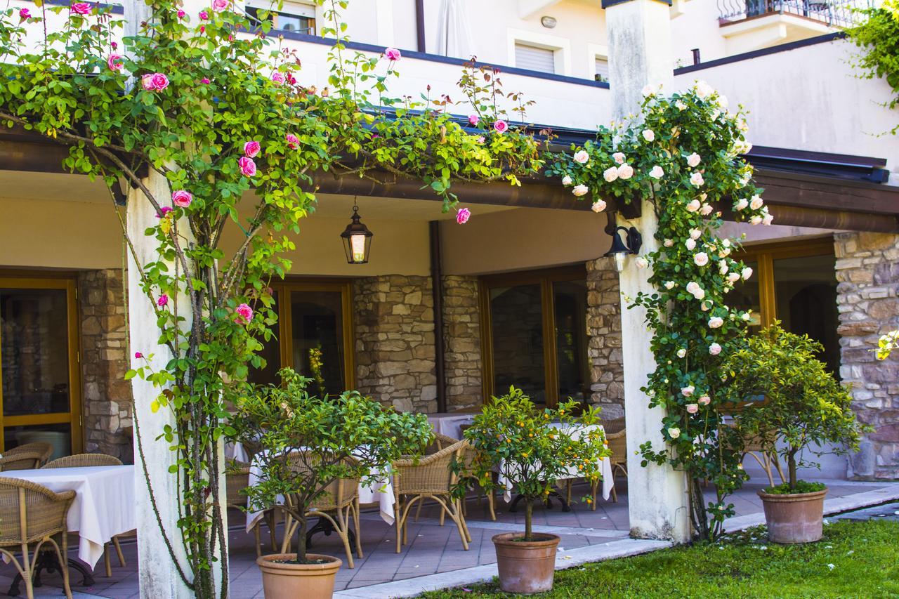 Hotel Belvedere Torri Del Benaco Exteriör bild
