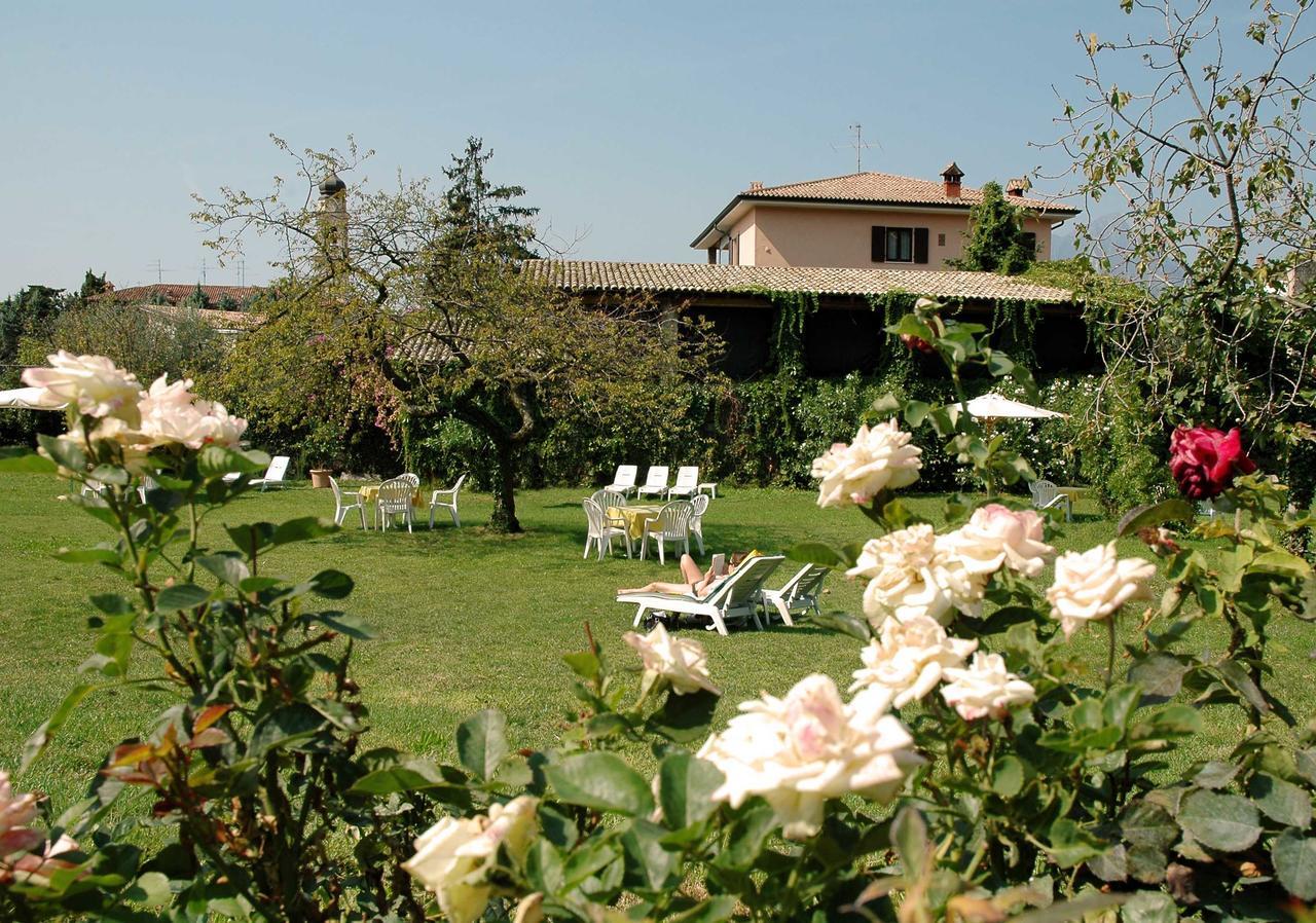 Hotel Belvedere Torri Del Benaco Exteriör bild