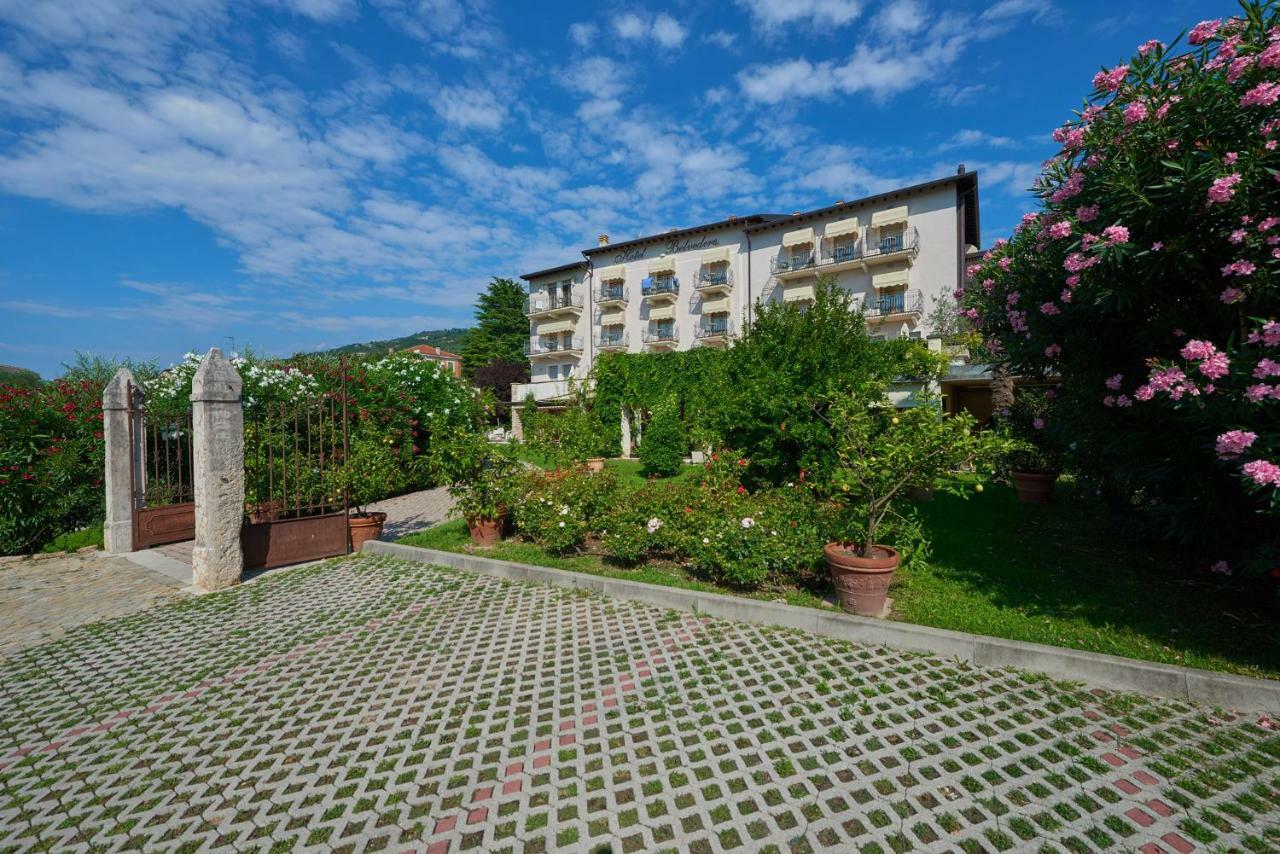 Hotel Belvedere Torri Del Benaco Exteriör bild
